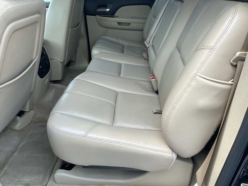 Used 2008 Chevrolet Avalanche LTZ w/ LTZ Preferred Equipment Group AWD/4WD image 12