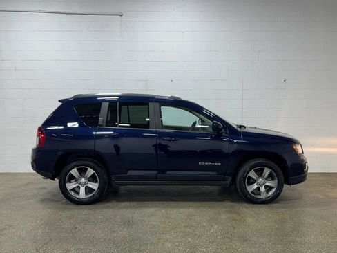 Used 2017 Jeep Compass High Altitude FWD image 2