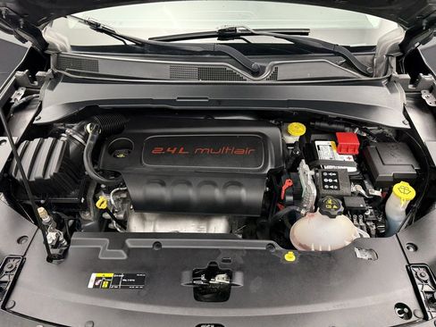 Used 2022 Jeep Compass Limited image 8