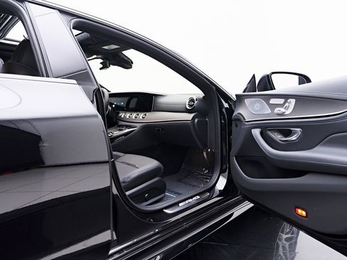 Used 2023 Mercedes-Benz AMG GT 63 image 38