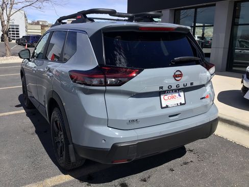 New 2026 Nissan Rogue SV image 4