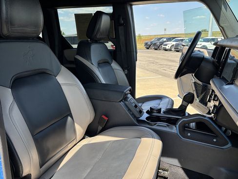 Used 2023 Ford Bronco Wildtrak AWD/4WD image 21