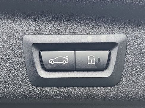 Used 2025 BMW X1 xDrive28i w/ Convenience Package image 17