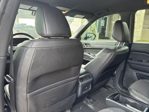 Used 2024 Nissan Pathfinder Rock Creek AWD/4WD image 25