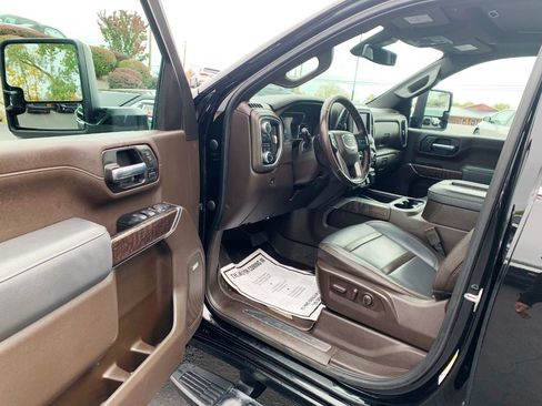 Used 2022 GMC Sierra 2500 Denali image 4