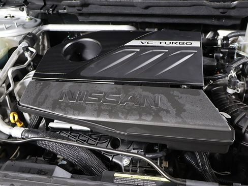 Used 2024 Nissan Rogue SV image 14