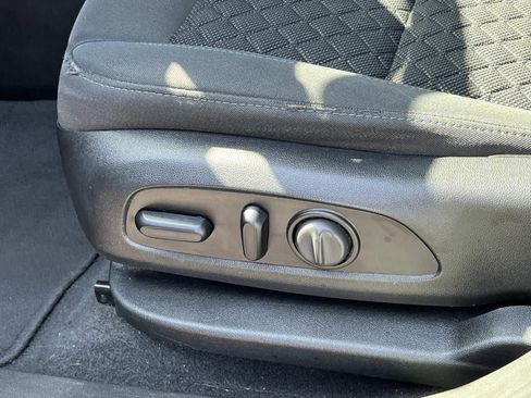 Used 2019 Chevrolet Blazer LT AWD/4WD image 28