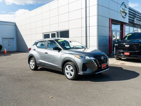 New 2025 Nissan Kicks Play S image 26