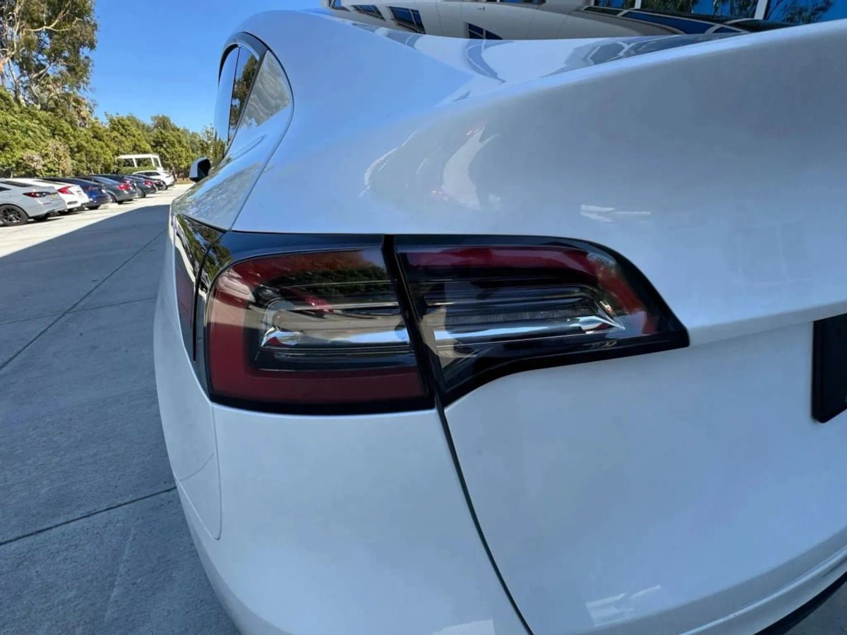 Used 2023 Tesla Model Y Long Range AWD/4WD image 30