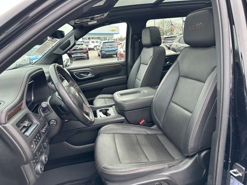 Used 2023 Chevrolet Suburban High Country AWD/4WD image 15