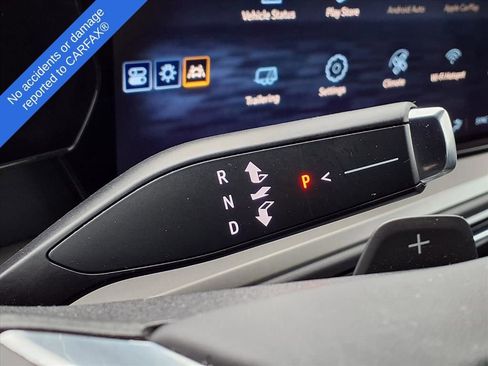 Used 2025 Chevrolet Traverse LT image 20