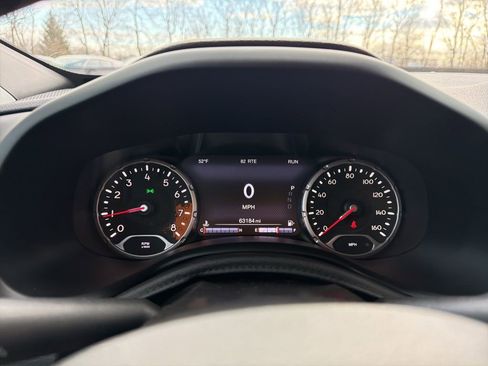 Used 2018 Jeep Renegade Latitude w/ UConnect 8.4 Nav Group image 27