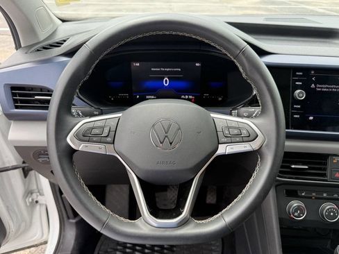Used 2022 Volkswagen Taos SE FWD image 14