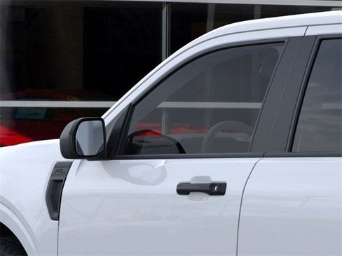 New 2025 Ford Maverick XL image 21