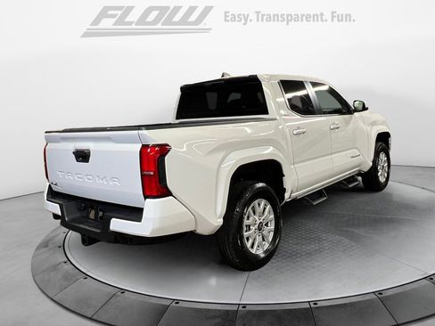 Certified 2025 Toyota Tacoma SR5 image 9