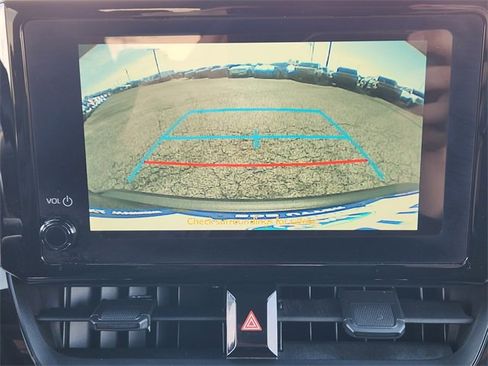 Used 2025 Toyota Corolla SE image 18