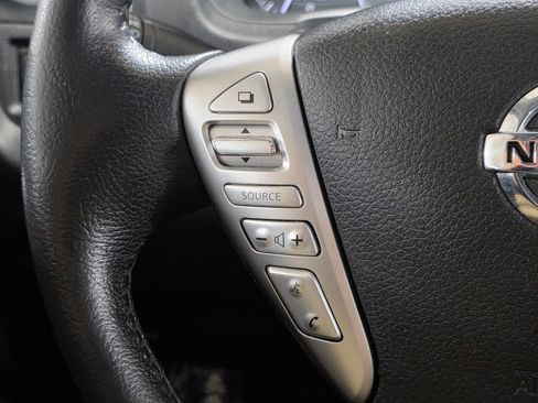Used 2019 Nissan Versa Note SV FWD image 31