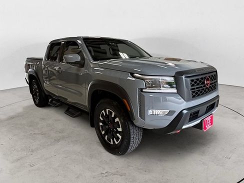 Used 2022 Nissan Frontier PRO-4X AWD/4WD image 8