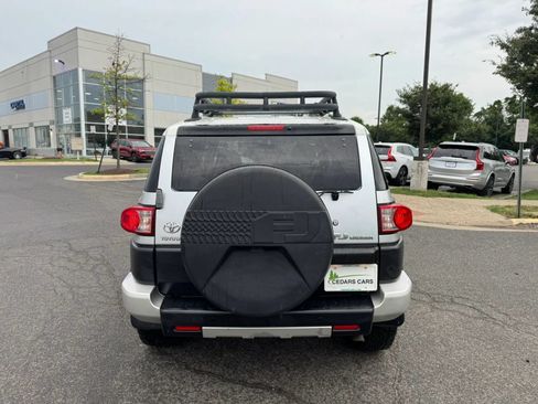 Used 2007 Toyota FJ Cruiser 4WD image 15