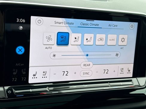 Certified 2025 Volkswagen Atlas SEL Premium R-Line image 34