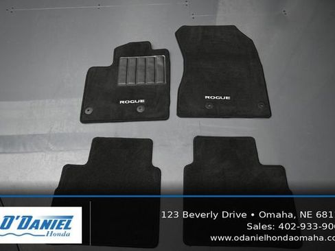 Used 2024 Nissan Rogue SL w/ SL Premium Package AWD/4WD image 36