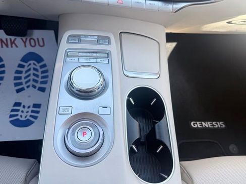 Used 2023 Genesis GV70 2.5T image 18