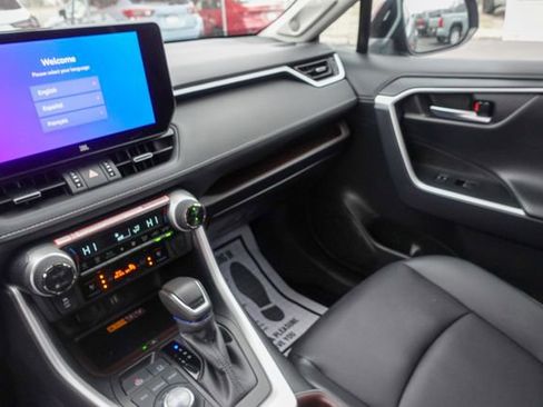 Certified 2025 Toyota RAV4 Limited image 27