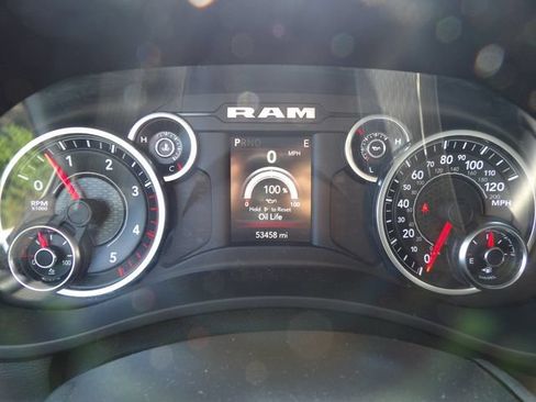 Used 2022 RAM 2500 Tradesman AWD/4WD image 13