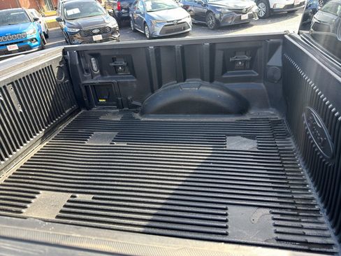 Used 2021 Ford F150 Lariat w/ Trailer Tow Package image 23