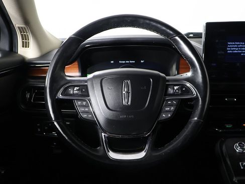 Used 2022 Lincoln Nautilus Reserve image 38