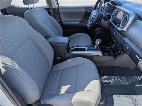 Used 2023 Toyota Tacoma SR5 AWD/4WD image 18