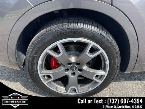 Used 2022 Maserati Levante GT image 39