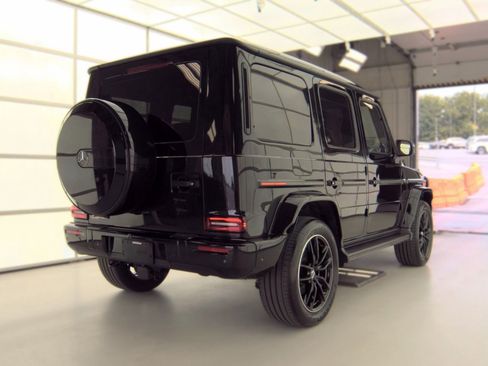 Used 2025 Mercedes-Benz G 550 w/ Exclusive Interior Package image 4