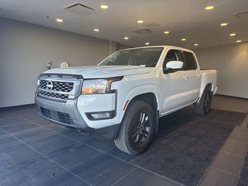 Used 2025 Nissan Frontier SV w/ SV Convenience Package image 1