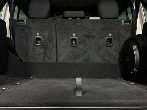 Used 2023 Jeep Wrangler Unlimited image 32