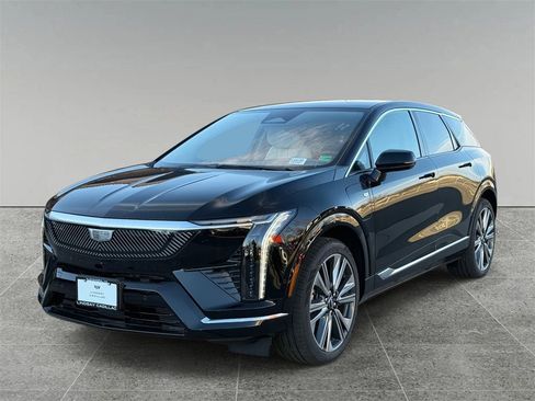 New 2026 Cadillac Optiq Luxury 2 image 1
