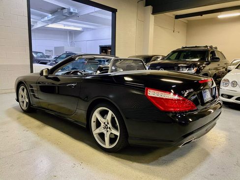 Used 2013 Mercedes-Benz SL 550 w/ Premium Pkg image 8