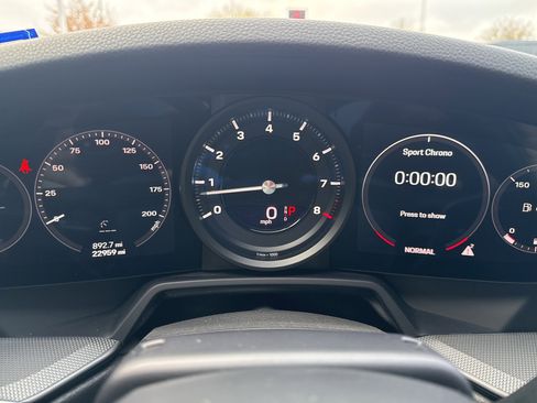 Used 2020 Porsche 911 Carrera S image 7