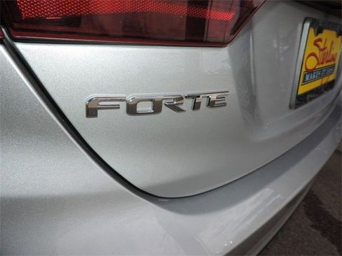 Used 2021 Kia Forte LXS image 16