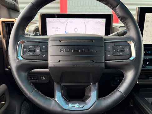 Used 2024 GMC Hummer EV 2X w/ Extreme Off-Road Package AWD/4WD image 17