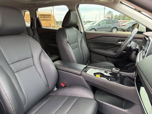 Used 2023 Nissan Rogue SL image 15