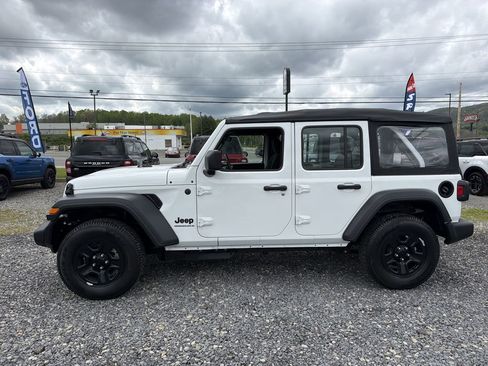 Used 2026 Jeep Wrangler Unlimited Sport AWD/4WD image 10
