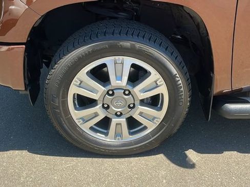 Certified 2017 Toyota Tundra Platinum AWD/4WD image 8