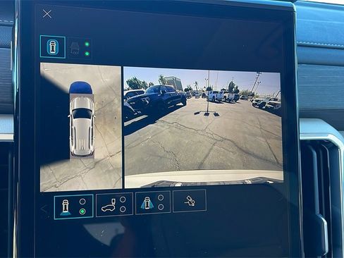 Used 2025 GMC Acadia Denali w/ Super Cruise Package image 19