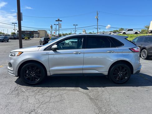 Used 2022 Ford Edge ST-Line w/ Class II Trailer Tow Package AWD/4WD image 5
