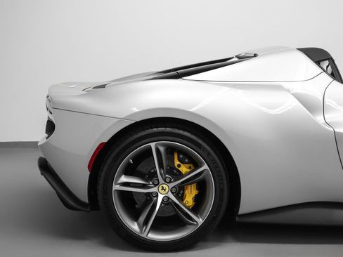 Certified 2025 Ferrari 296 GTS RWD image 33
