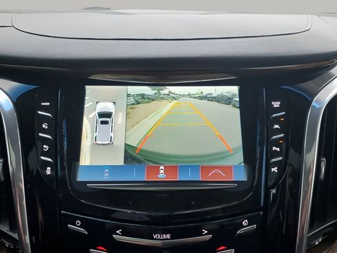 Used 2017 Cadillac Escalade Luxury image 46