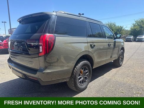 Used 2025 Ford Expedition Tremor AWD/4WD image 2