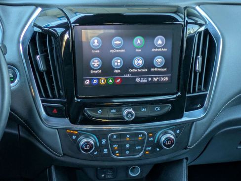 Certified 2023 Chevrolet Traverse Premier FWD image 18