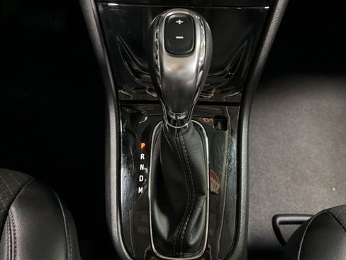 Used 2020 Buick Encore Preferred FWD image 36